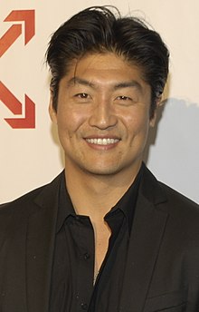 How tall is Brian Tee?